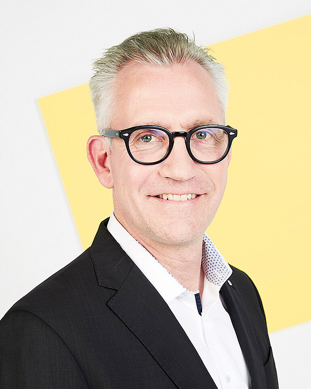 Porträt von Prof. Dr. Martin R. Wolf