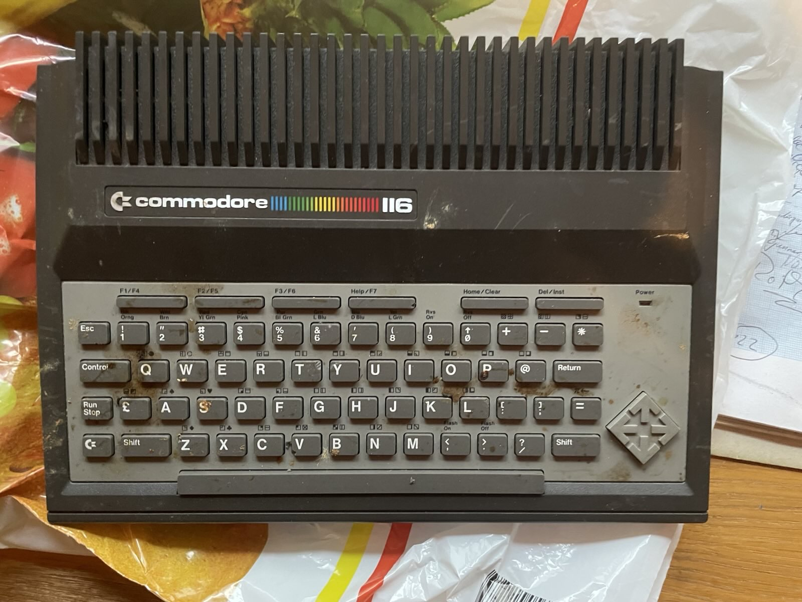 Bild von einer sehr alten, anschließbaren Tastatur